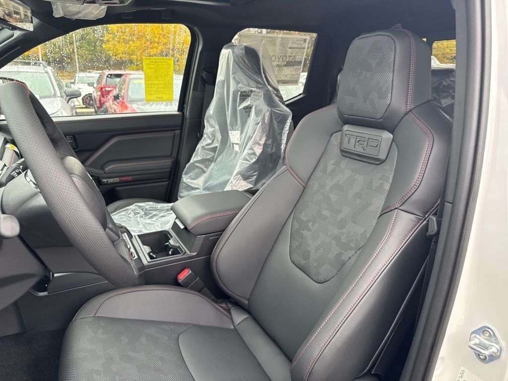 2025 Toyota Tacoma TRD Pro - Photo 19
