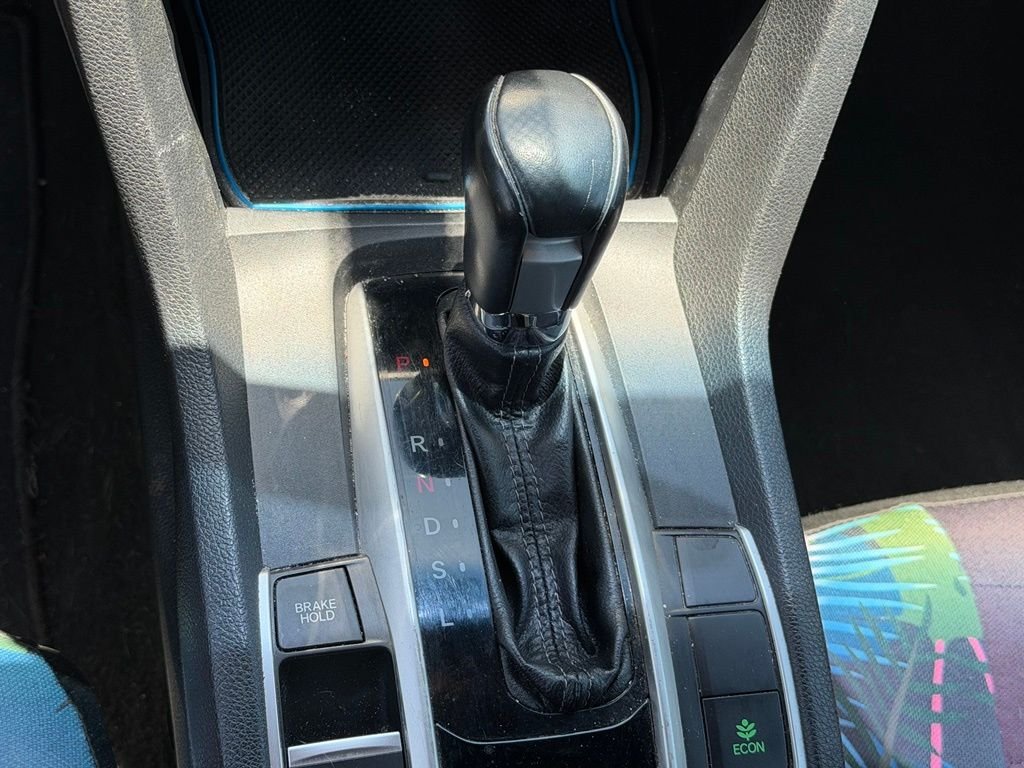 Used 2018 White Honda EX-T image 18
