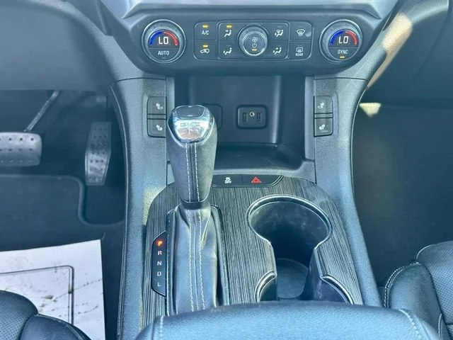 Used 2019 SUMMIT WHITE GMC SLT image 16