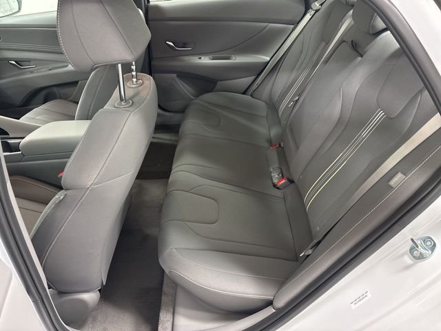 2025 Hyundai Elantra SEL - Photo 21