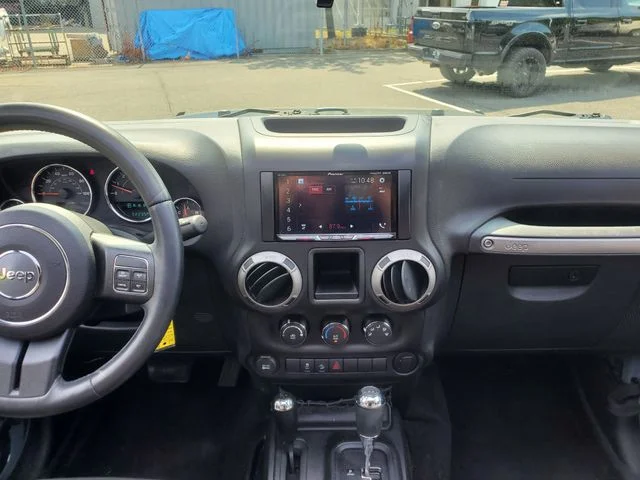 Used 2015 Gray Jeep Sport image 9