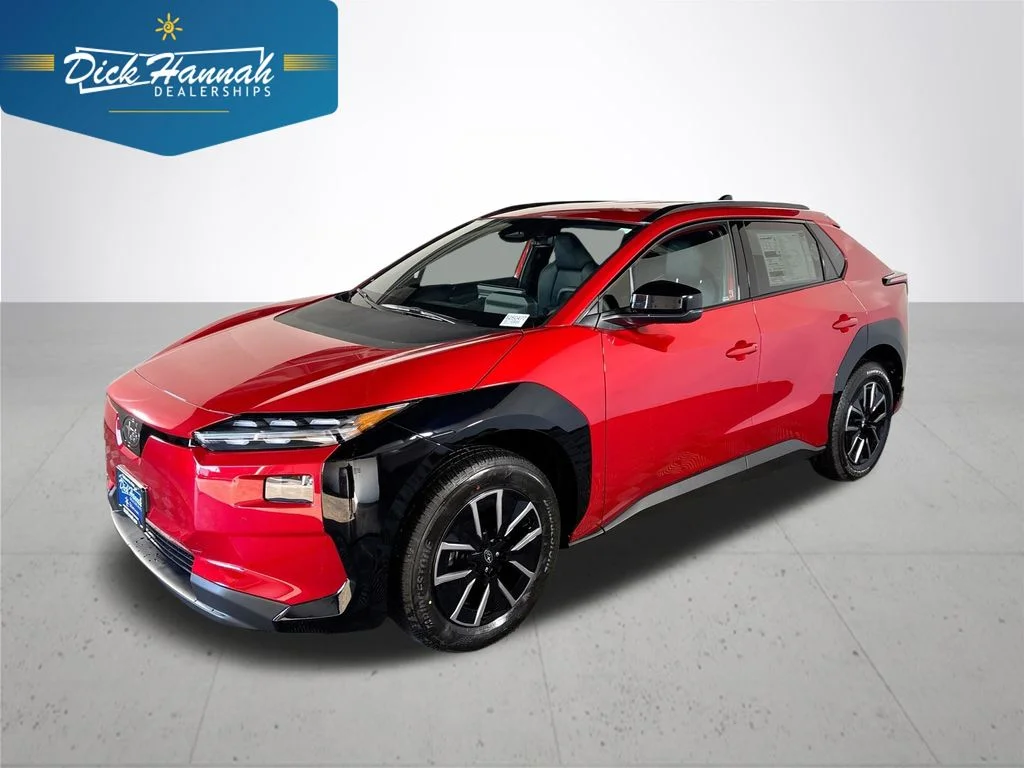 2026 Subaru Solterra Premium's photo