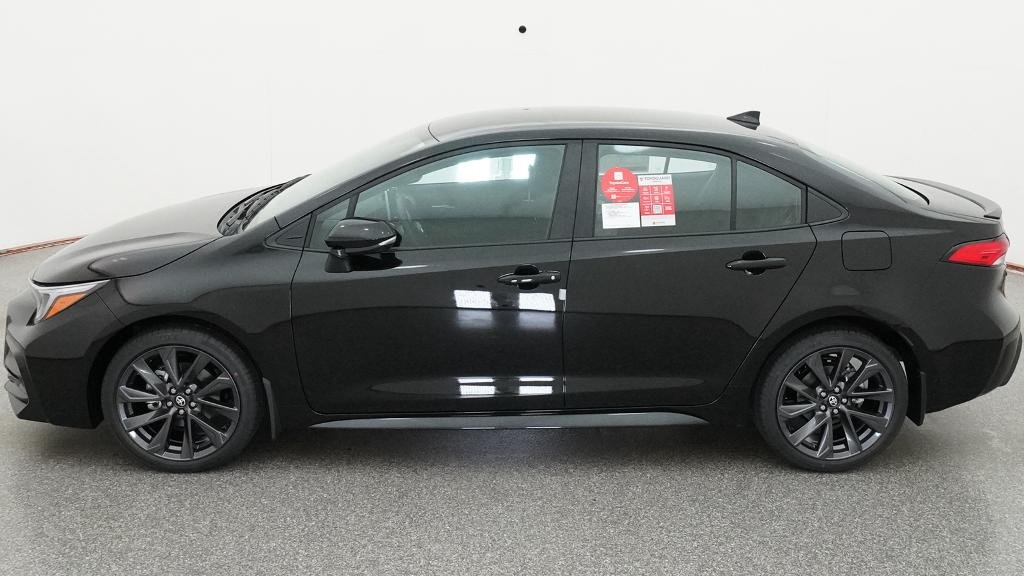 New 2027 Inked Toyota SE image 2