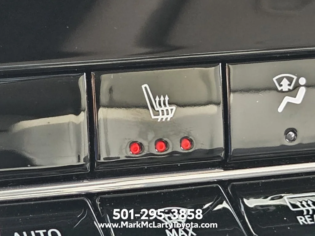Used 2024  Honda Touring image 22