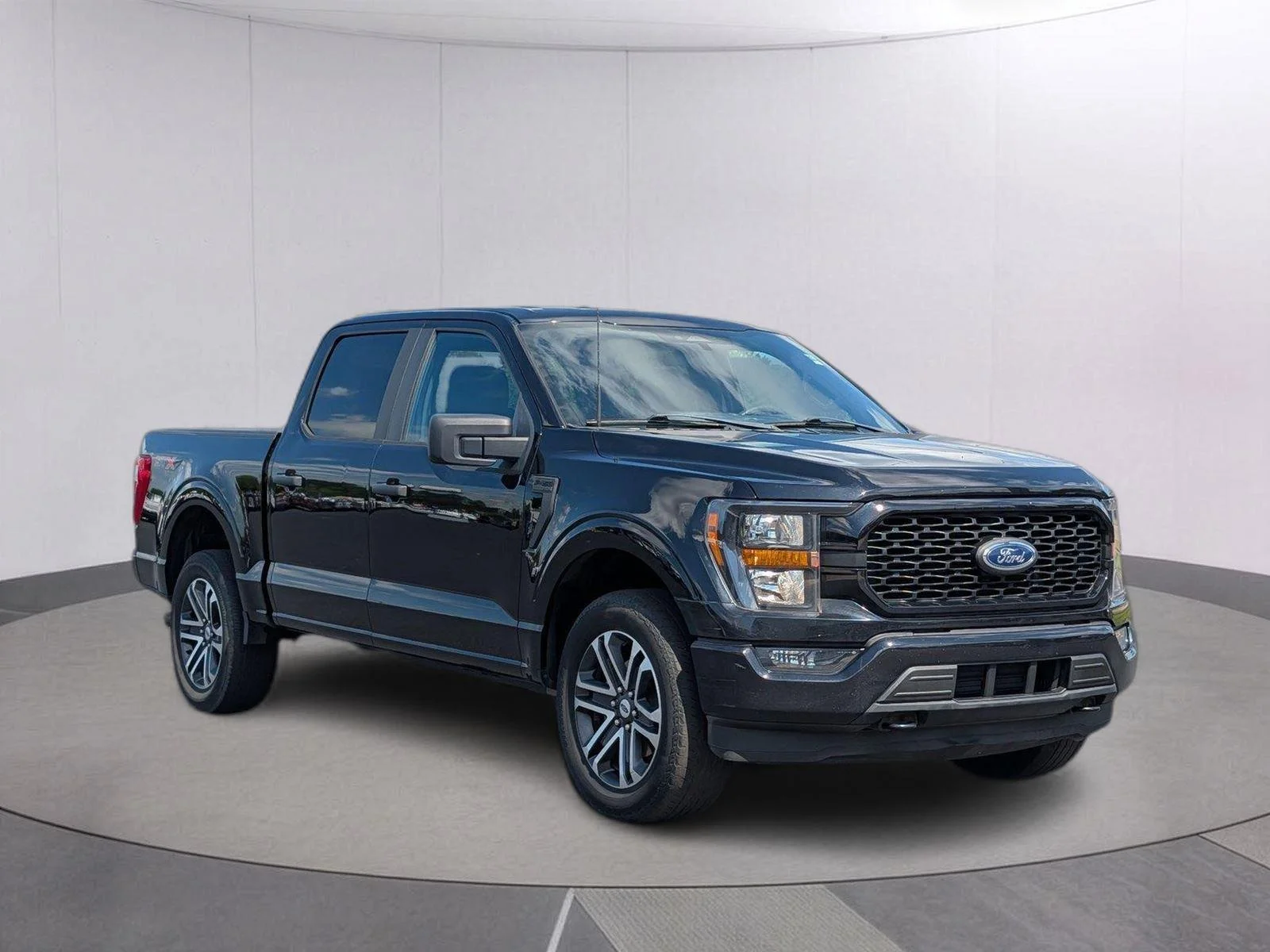 Used 2023 Agate Black Ford XL image 8