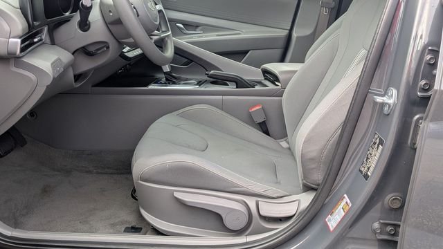 Used 2023 Gray Hyundai SEL image 11