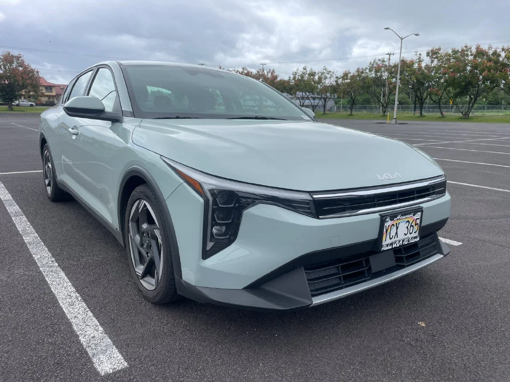 Used 2025 Gray Kia EX image 2