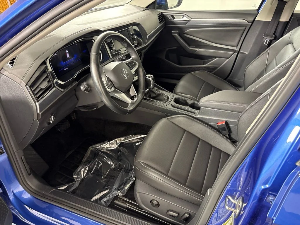 Used 2024 Blue Volkswagen 1.5T SE image 30
