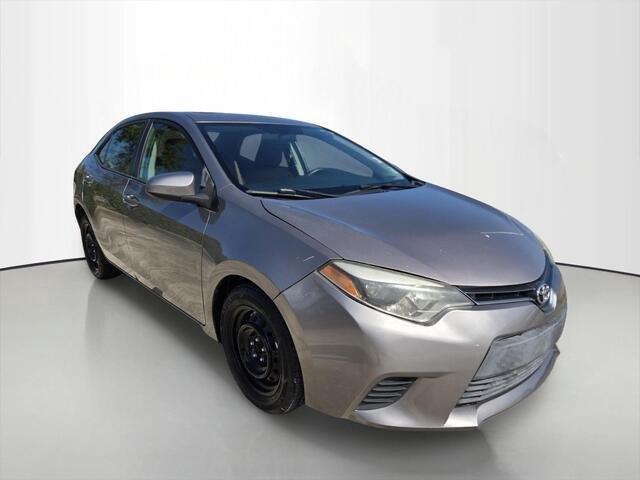 Used 2015 Brown Sugar Metallic Toyota LE image 6