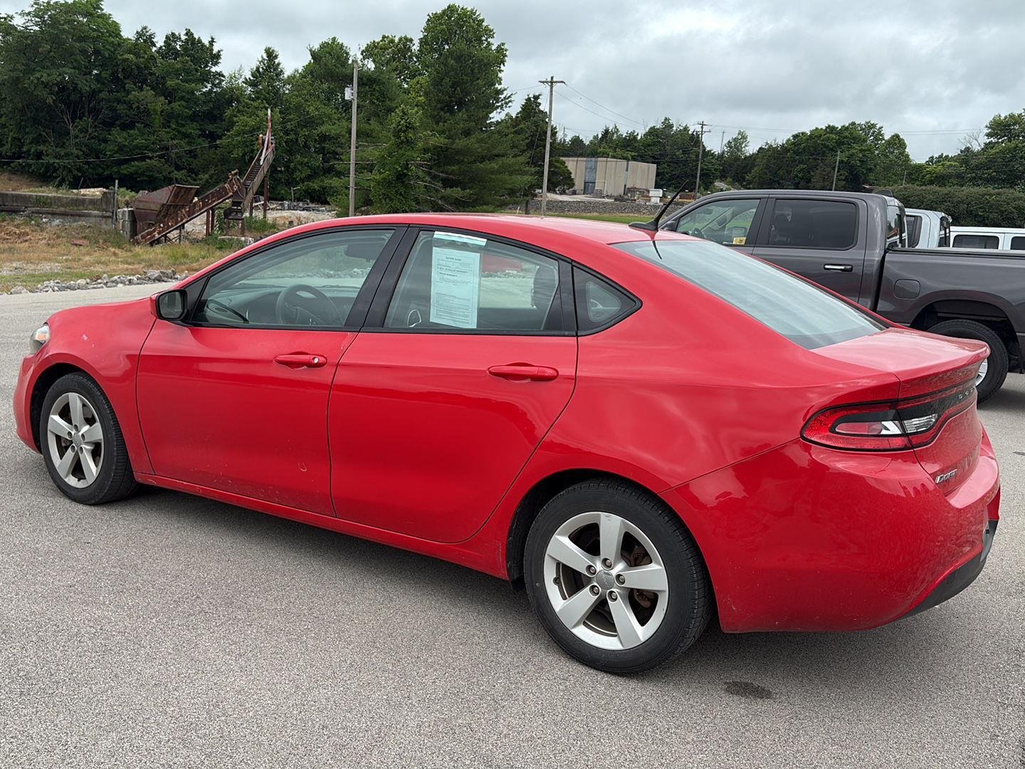 Used 2016 Torred Dodge SXT image 4