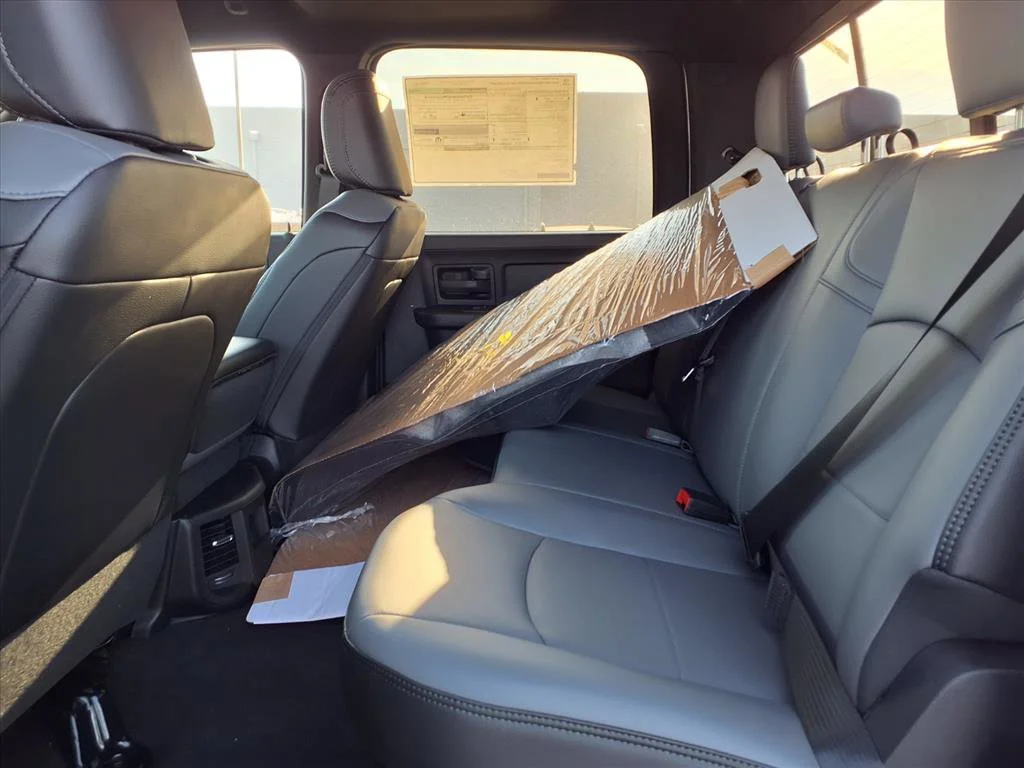 2026 RAM 3500 Tradesman - Photo 14