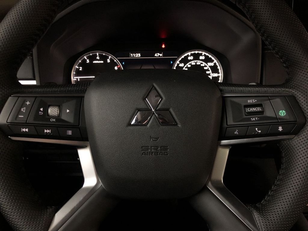 Used 2022 Red Diamond Mitsubishi SE image 13