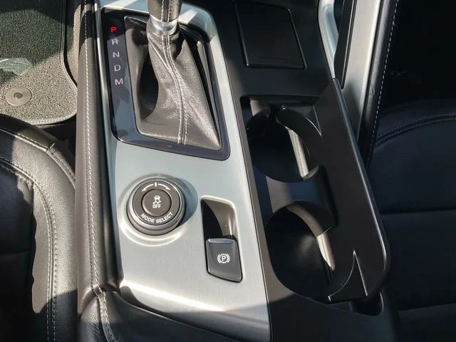 Used 2017 Silver Chevrolet Stingray image 22