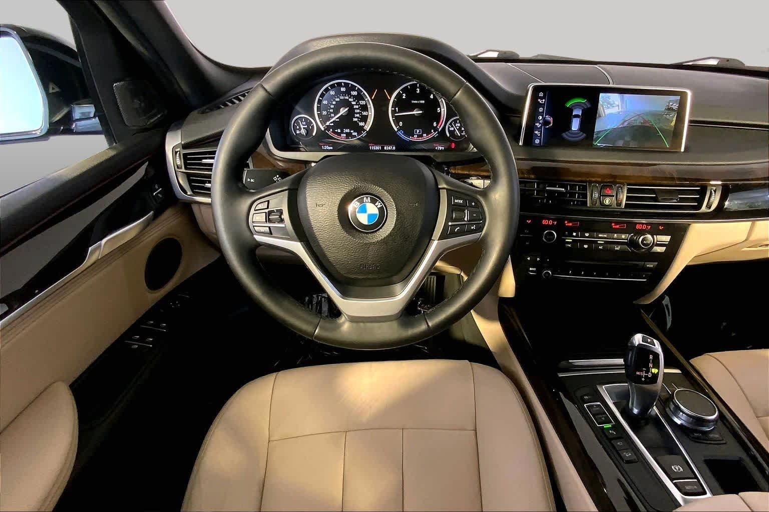 Used 2017 Alpine White BMW xDrive35d image 6