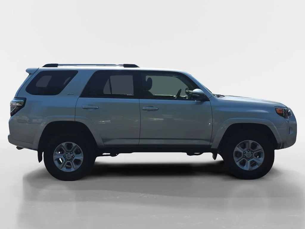 Used 2021 Classic Silver Metallic Toyota SR5 Premium image 3
