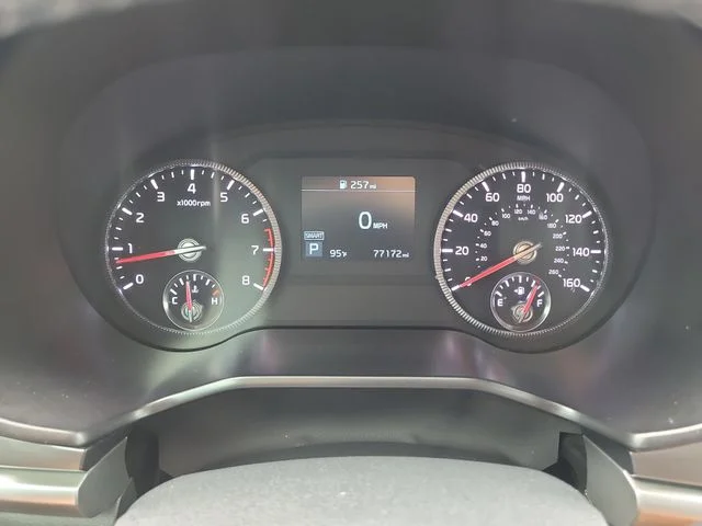 Used 2021 White Kia S image 30
