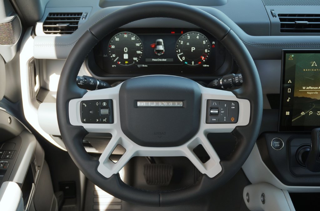 New 2026 Tasman Blue Land Rover X-Dynamic SE image 17