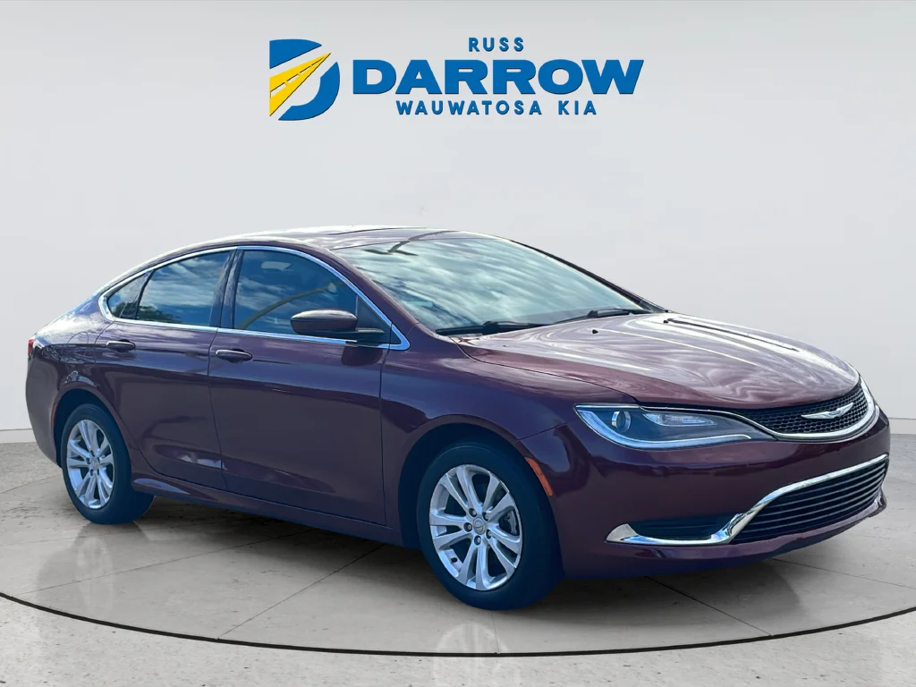 Used 2015 Red Chrysler Limited image 7