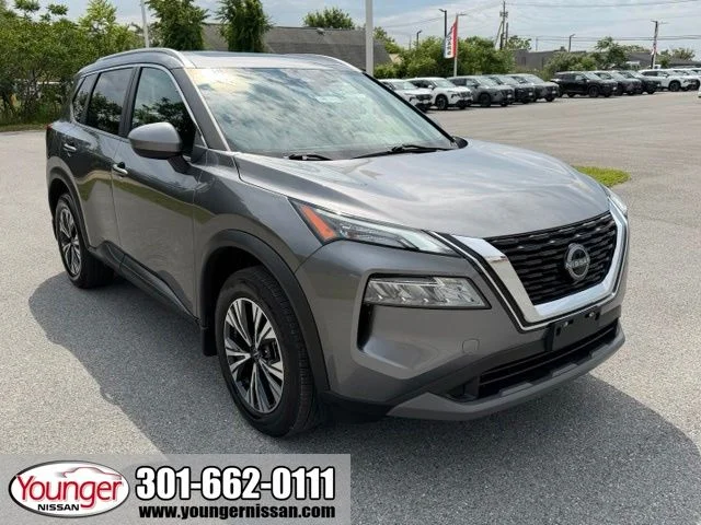 Certified Used 2023 Gun Metallic Nissan SV image 1