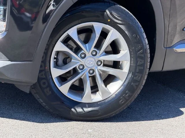 Used 2019 Black Hyundai SEL image 29
