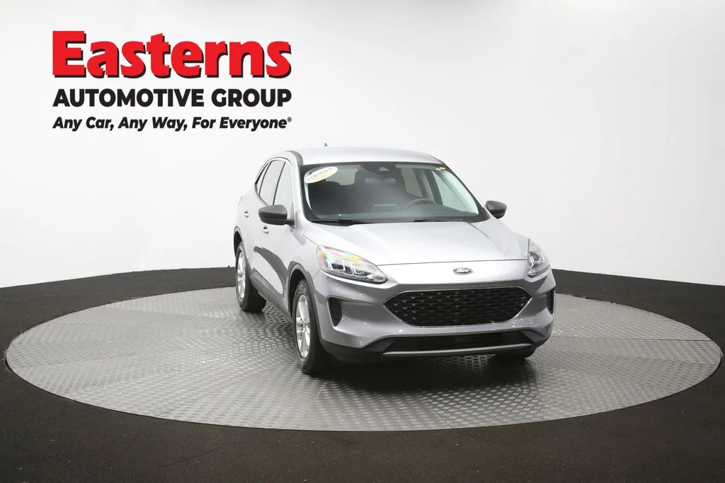 Used 2022 Silver Ford SE image 52