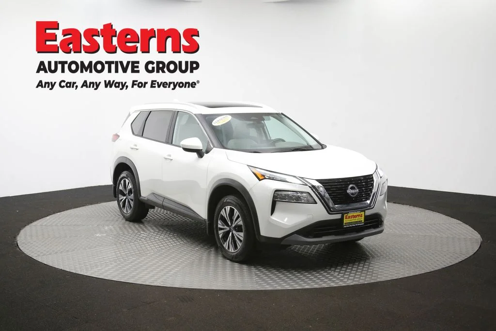 Used 2023 White Nissan SV image 51