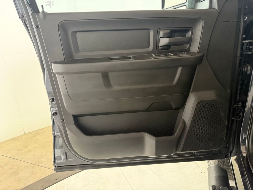 2026 RAM 3500 Tradesman - Photo 11