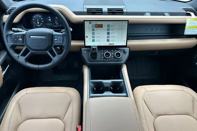 New 2026 Woolstone Green Land Rover X-Dynamic SE image 12