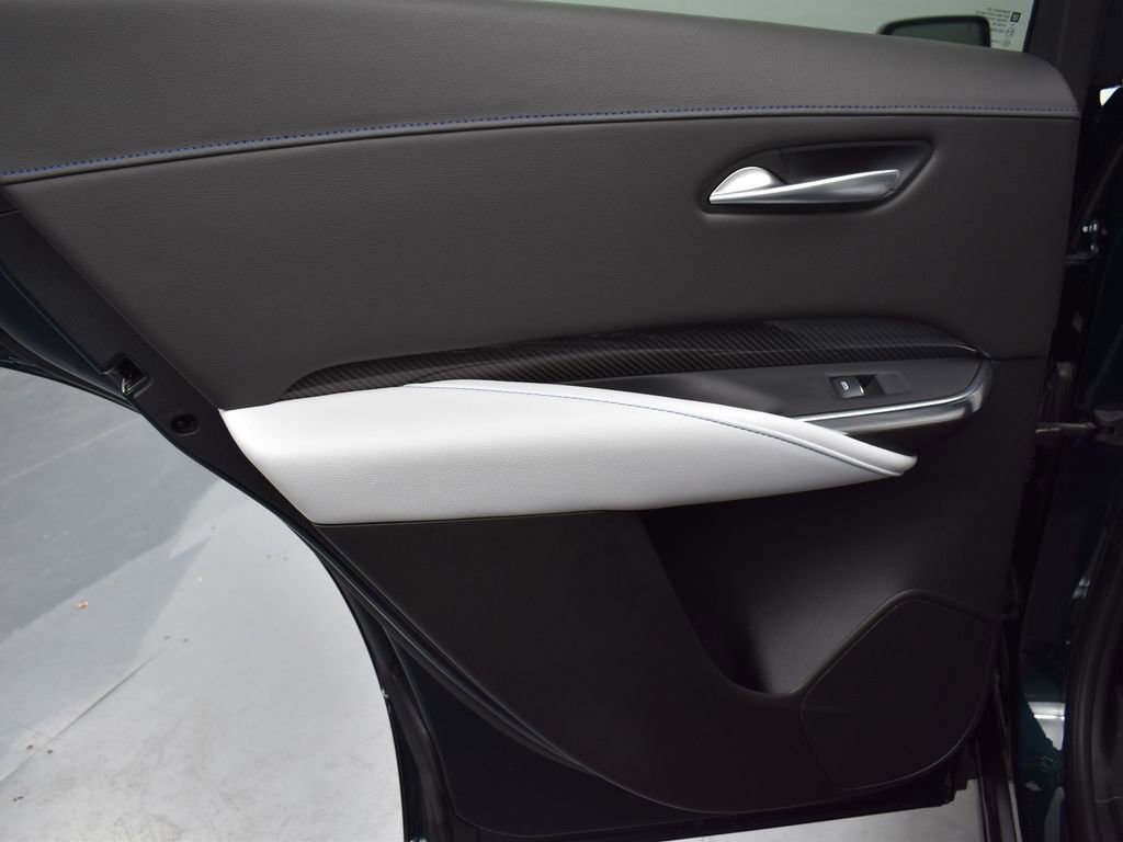 2025 CADILLAC XT4 - Image 24