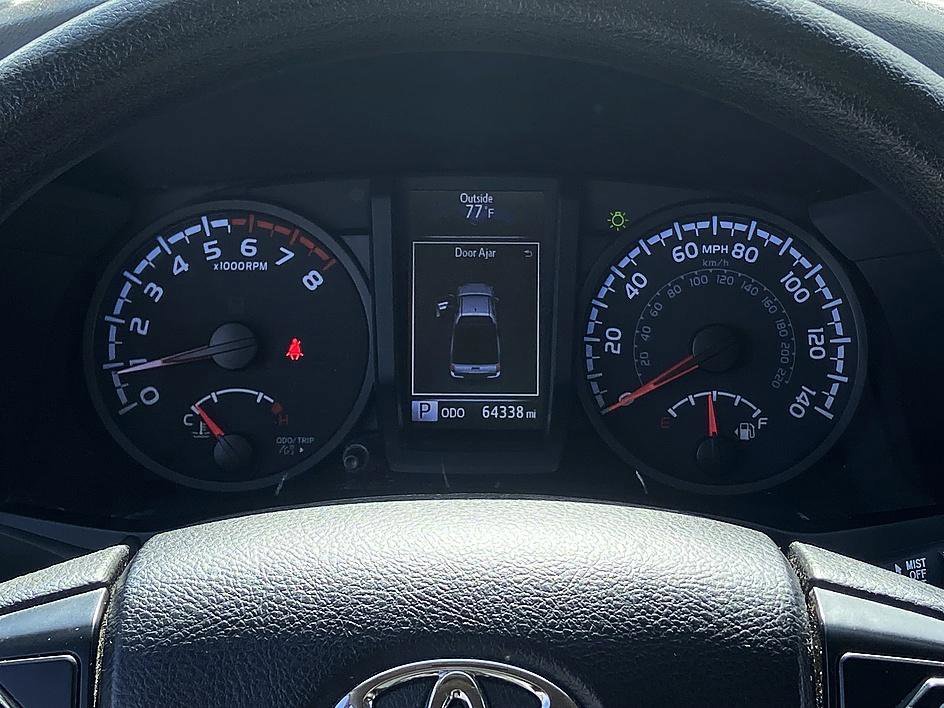 Used 2022 White Toyota SR image 14