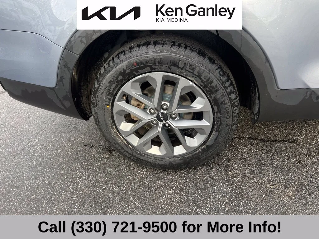 Used 2024 Silver Kia LX image 21