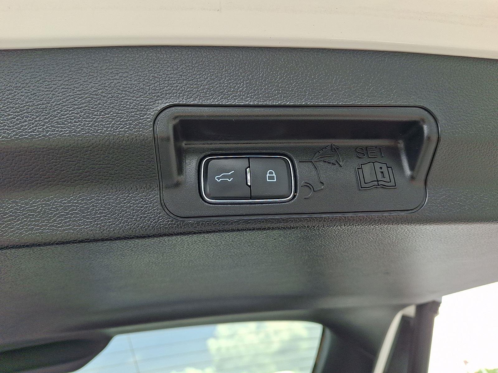 Certified Used 2023 Star White Ford XLT image 31