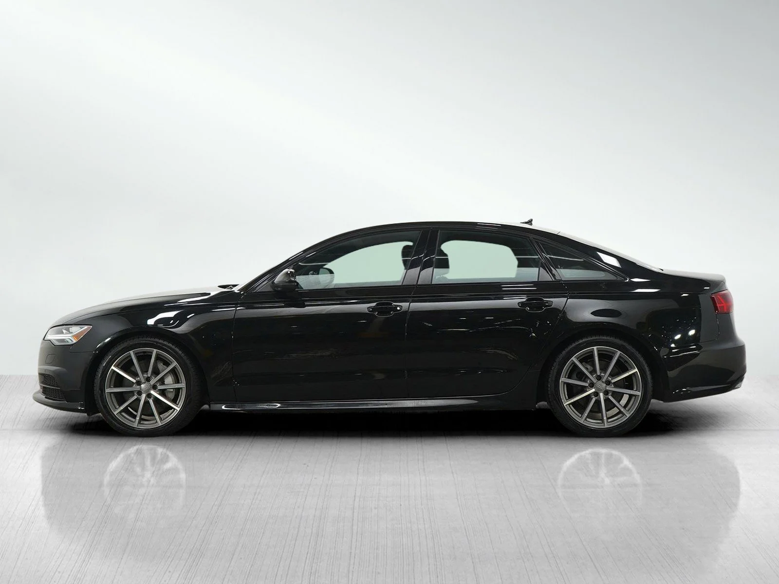 Used 2017 Audi A6 Premium Plus with VIN WAUF2AFC8HN052564 for sale in Minneapolis, Minnesota