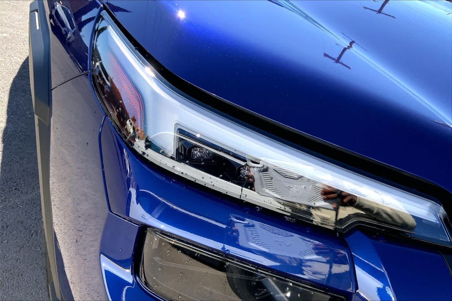New 2026 SAPPHIRE BLUE PEARL Subaru Premium image 13
