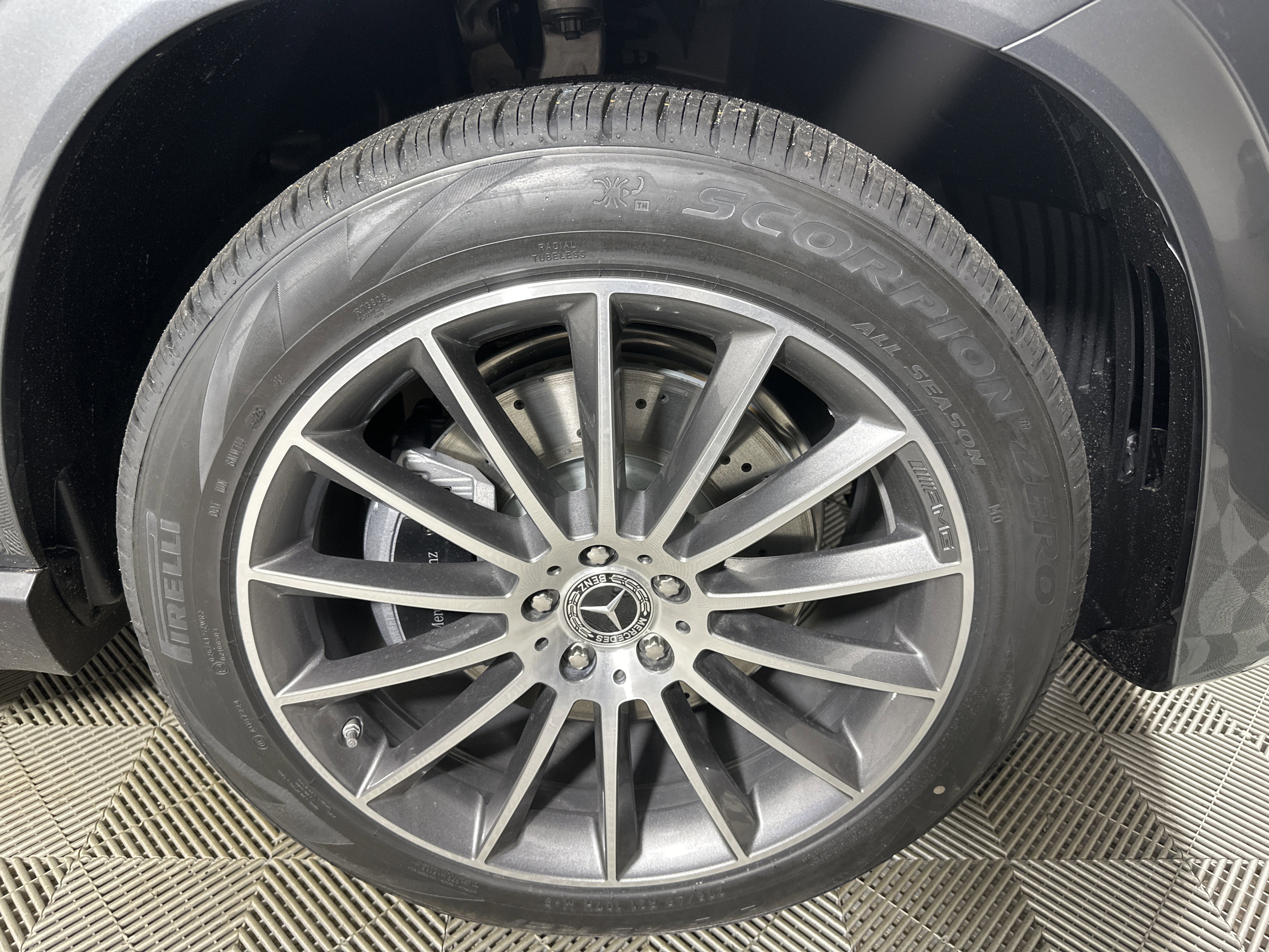 New 2026 Selenite Grey Metallic Mercedes-Benz GLE 350 image 54