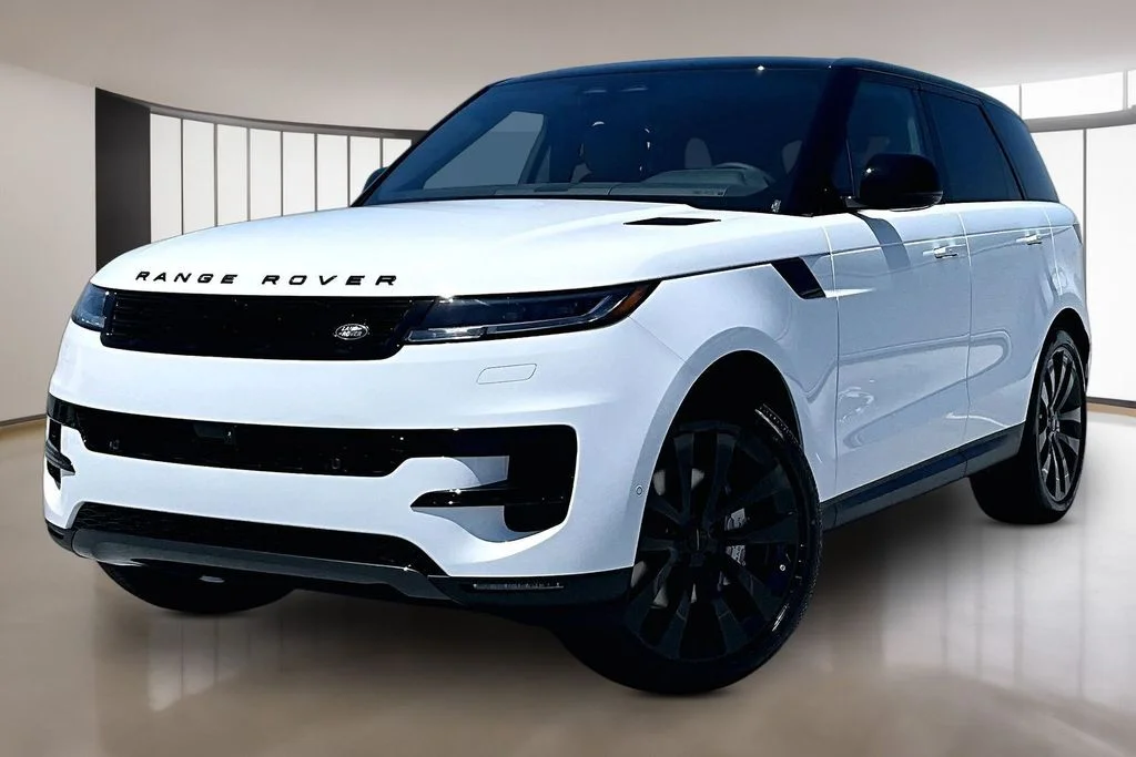 New 2026 White Land Rover SE image 1