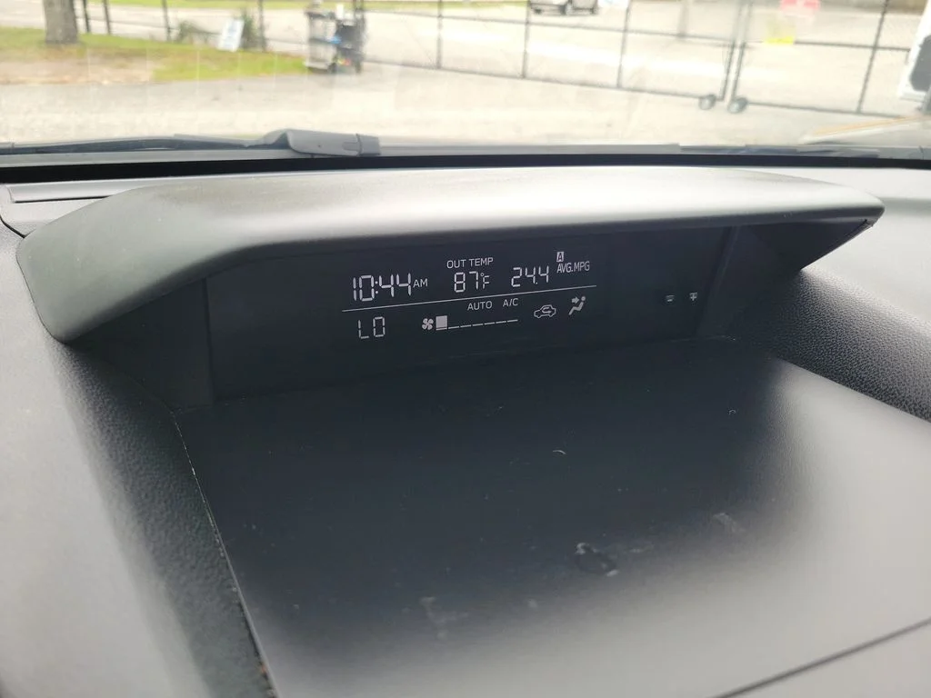 Used 2023 Gray Metallic Subaru Premium image 27