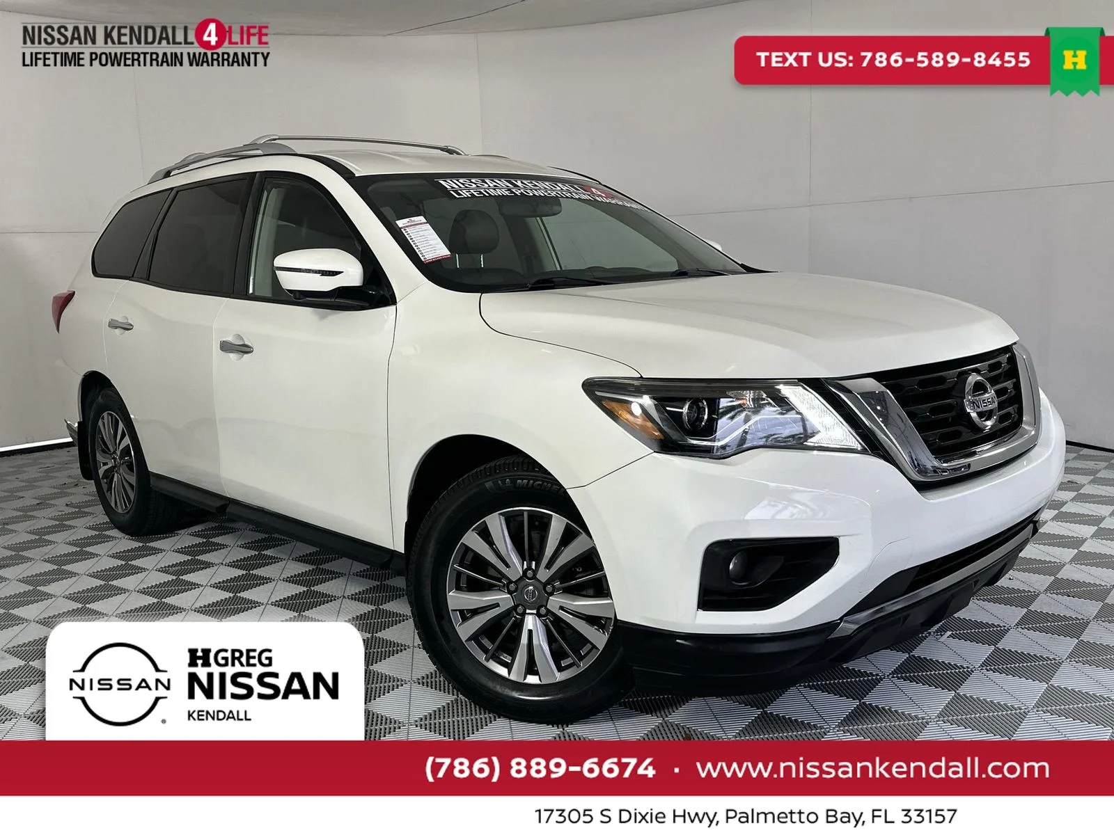 2019 Nissan Pathfinder SL 2WD's photo
