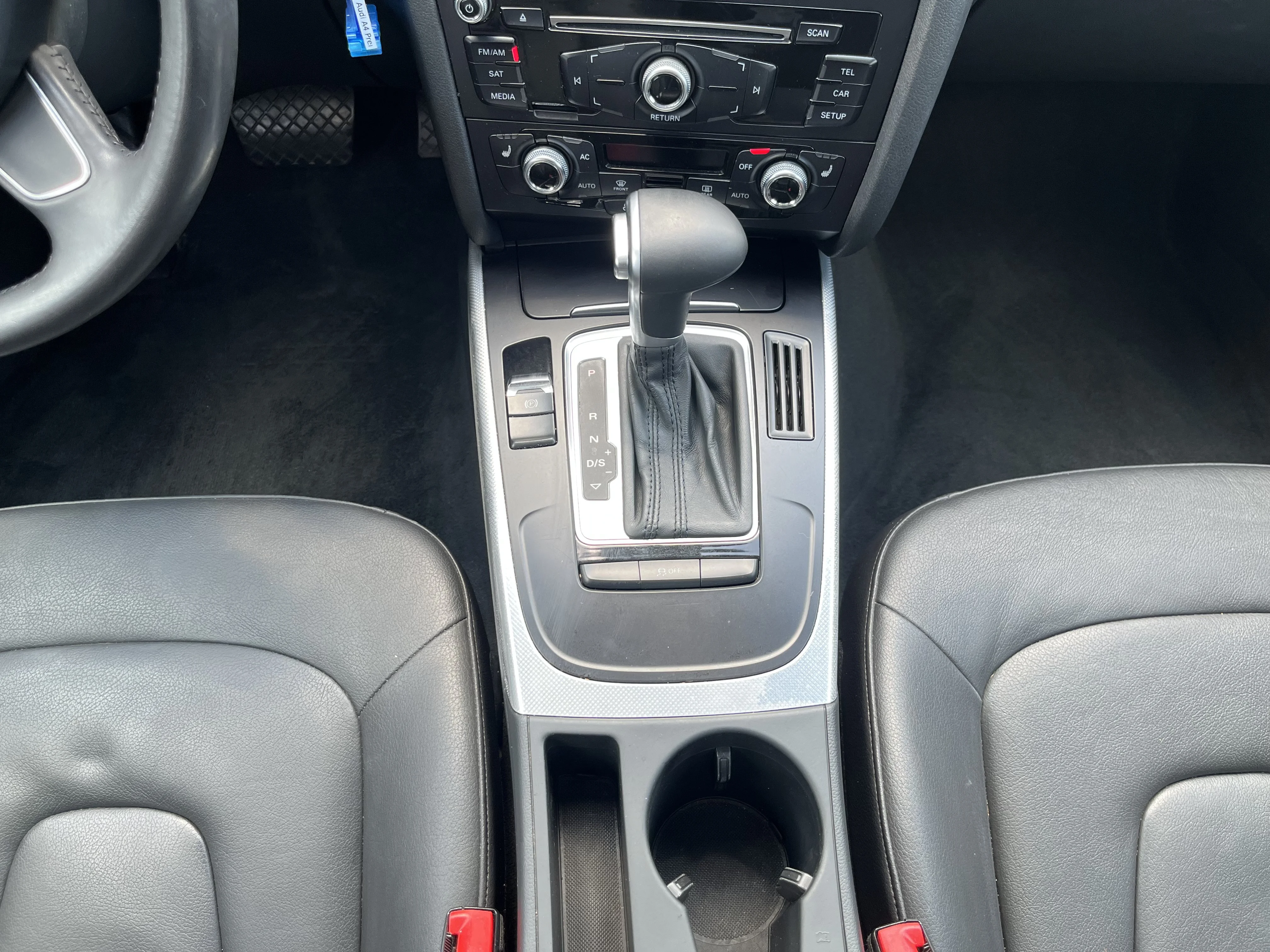 Used 2013 Moonlight Blue Pearl Audi Premium Plus image 16
