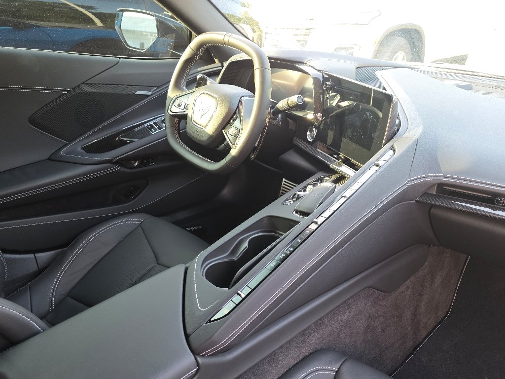 Used 2024 Rapid Blue Chevrolet Stingray image 5