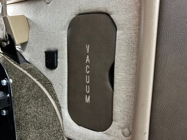 Used 2020 01u GMC Explorer Limited SE image 12