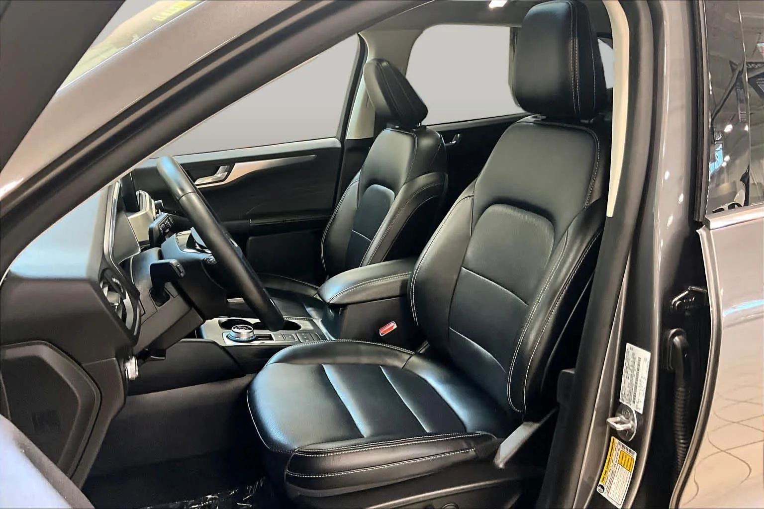 Used 2022 Carbonized Gray Metallic Ford Titanium Plug-In Hybrid image 9