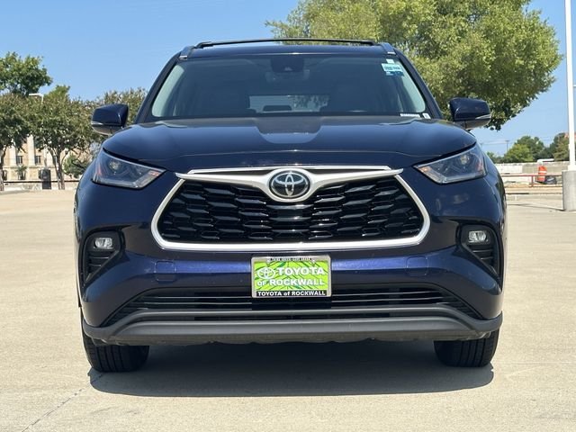 Used 2021  Toyota XLE image 7