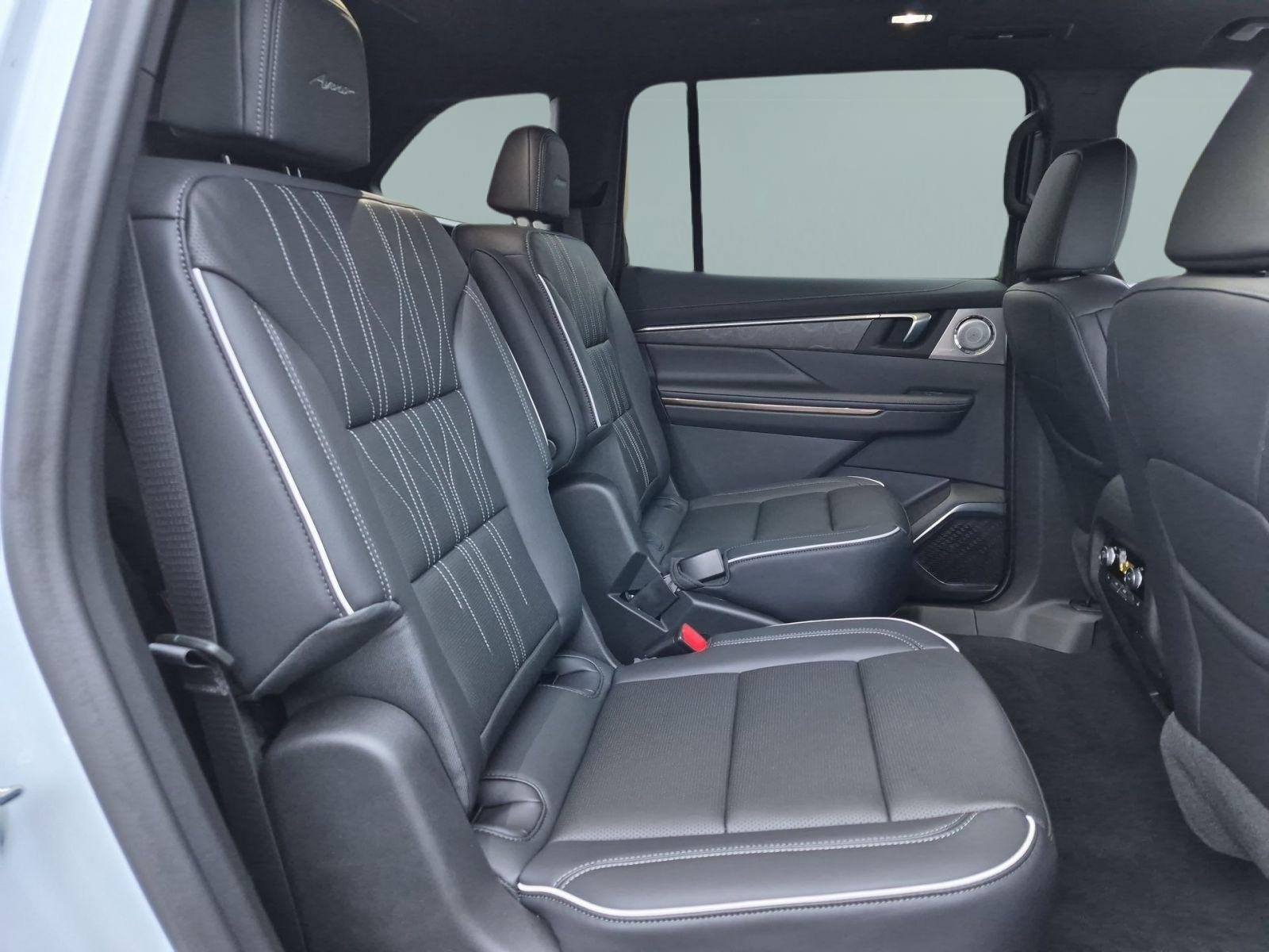 2026 Buick Enclave Avenir - Photo 28
