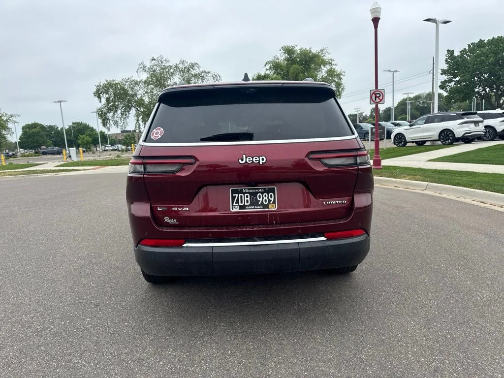 Used 2023 Red Jeep Limited image 6
