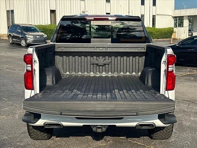 Used 2024 White Chevrolet RST image 32