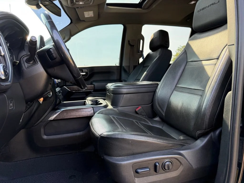 Used 2022 Onyx Black GMC Denali image 20