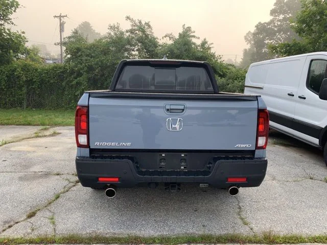 Used 2023 Gray Honda Black Edition image 7