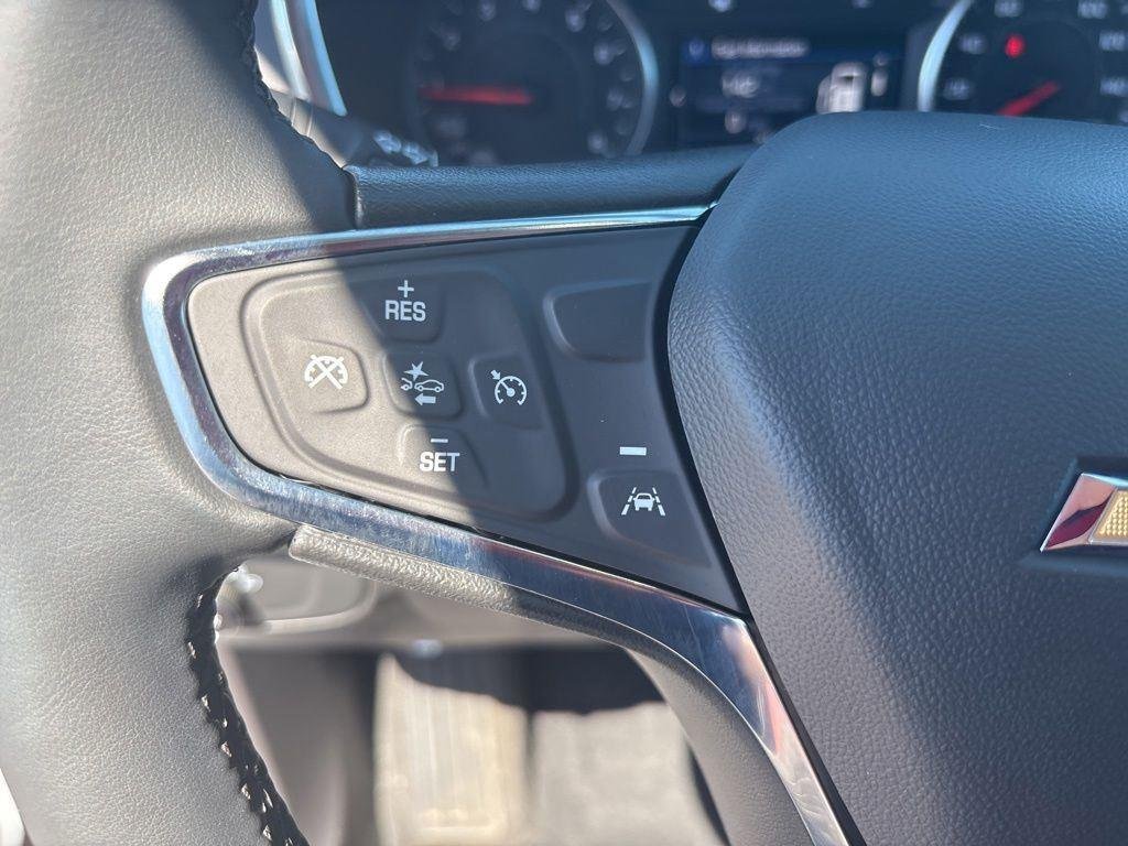 Used 2024 Summit White Chevrolet LT image 21