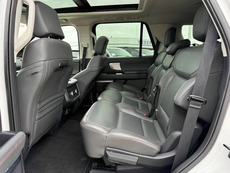 Used 2025 Oxford White Ford Active 4x4 image 11